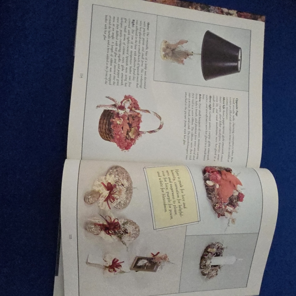 Assorted Craft Booklets - Picture 5 of 12